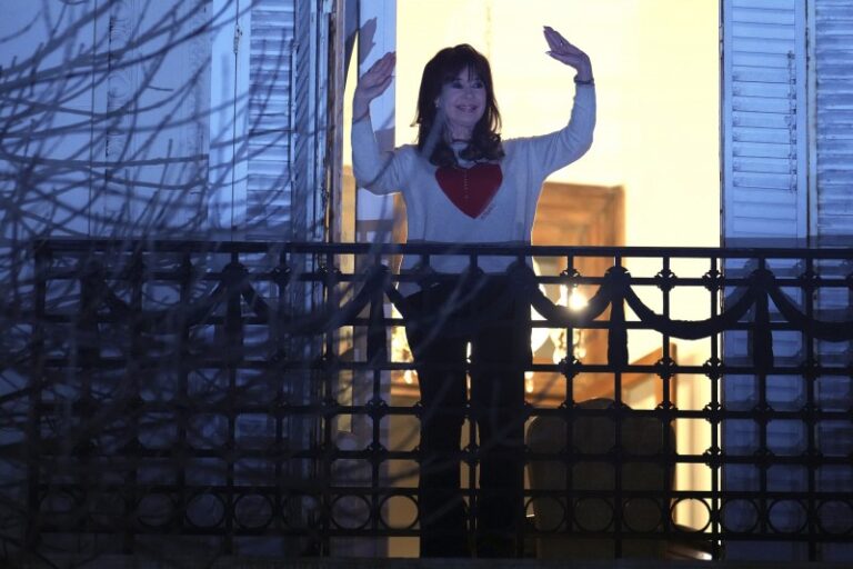 El peronismo pone el indulto a Cristina como primer punto de un acuerdo de gobernabilidad