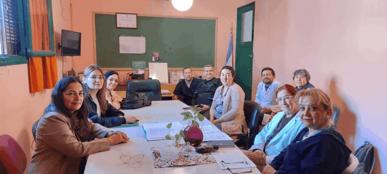 Salud Pública capacita sobre la transmisión de enfermedades de la mamá al bebé