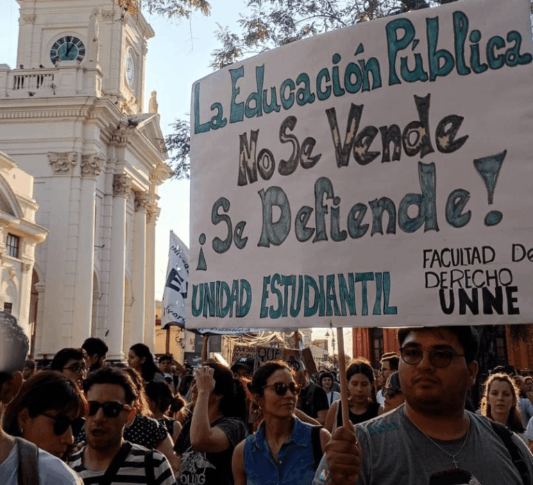 Corrientes vivió una jornada histórica en defensa de la educación pública