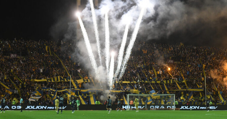 Boca, con sus hinchas a Varela: cuándo se define y cuántas entradas le darían