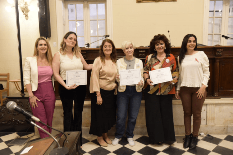 Emerger con fuerza: mujeres que transforman desde el compromiso social