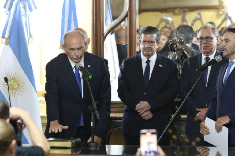 Lanari, tras asumir en Salud: Debemos recomponer el equilibrio entre el sistema público y privado