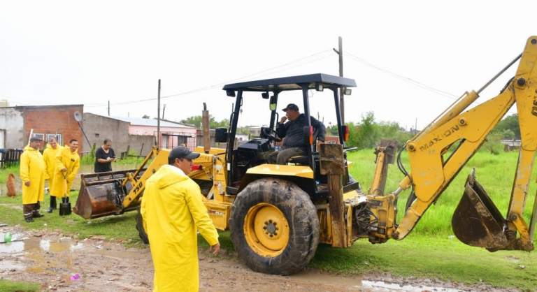 La Municipalidad trabaja para mitigar consecuencias de 300 milímetros de lluvia en 30 horas