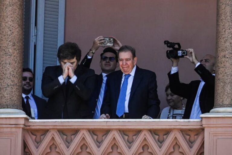 El giro de la negociación de Trump con el chavismo dejó en offside a Milei