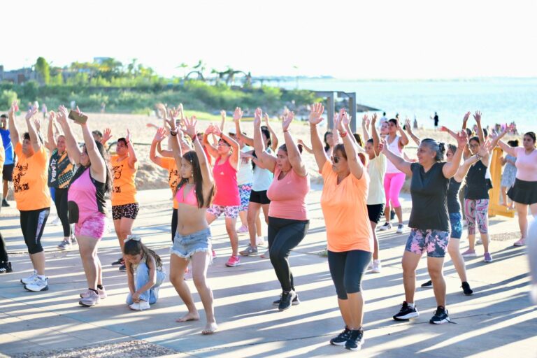 Múltiples propuestas deportivas y culturales para disfrutar en las playas de Corrientes