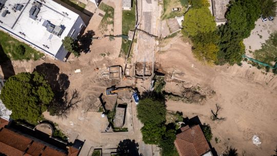 Córdoba: la obra del desagüe pluvial en el Hospital Misericordia entra en su etapa final y busca terminar con los anegamientos