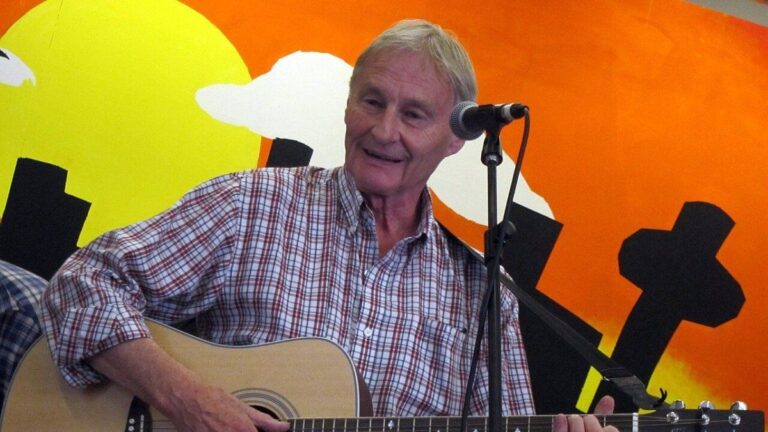 Murió el músico Len Garry, reconocido por ser parte de The Quarrymen junto a John Lennon y Paul McCartney