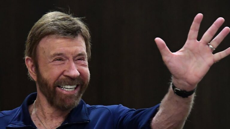 El hijo de Chuck Norris le dedicó una emotiva despedida: «Fuiste el mejor padre que Dios me podría haber dado»