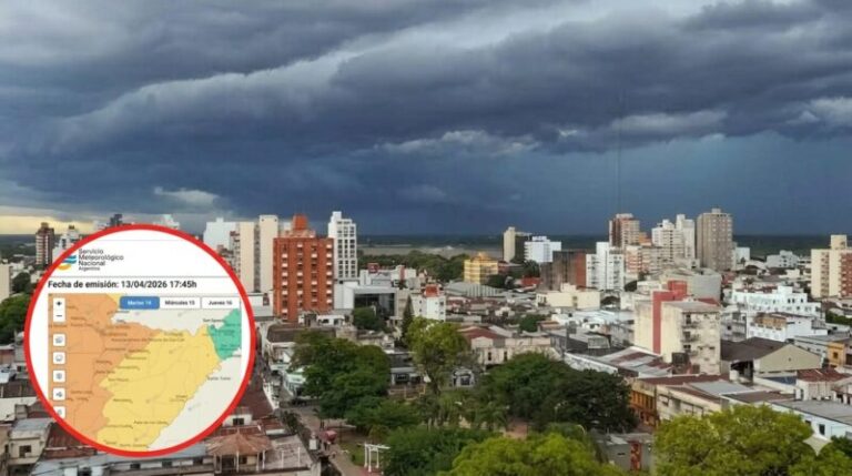 Mapa de alertas meteorológicas del Servicio Meteorológico Nacional sobre la provincia de Corrientes.