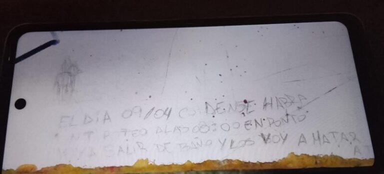 Exterior de la Escuela Técnica de Goya, Corrientes, donde se encontraron mensajes amenazantes.