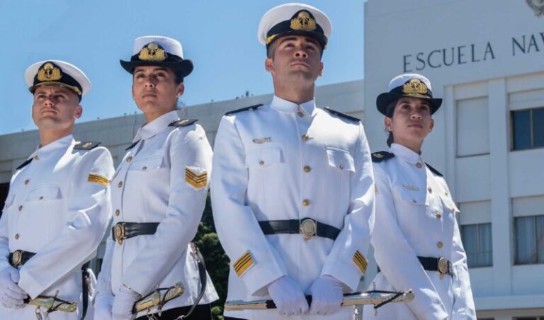 Oficina de la Delegación Naval Corrientes, punto de información para inscripciones a la Armada Argentina.