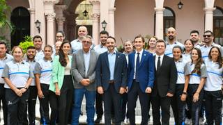 Autoridades provinciales durante el lanzamiento de las Competencias Deportivas Interescolares 2026 en Corrientes