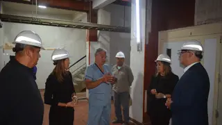 Ministro Jorge Meza supervisando las obras de renovación en el Hospital Escuela General San Martín de Corrientes