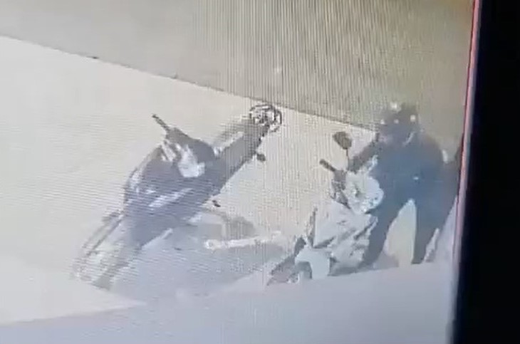 Motocicleta Honda Wave similar a la robada al voluntario de Los Ángeles del Puente