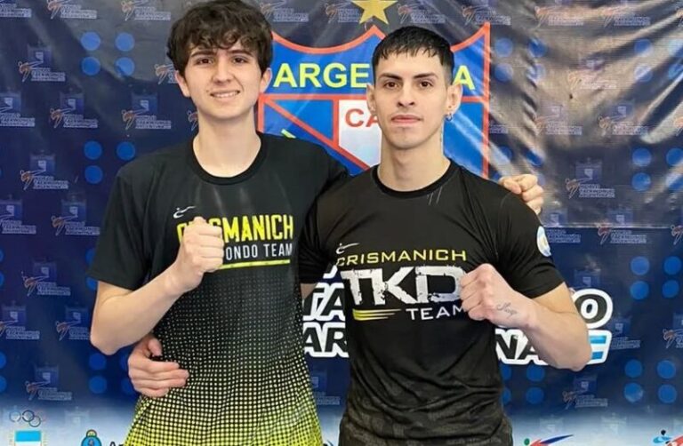 Atletas argentinos de taekwondo compitiendo en el Open de República Dominicana