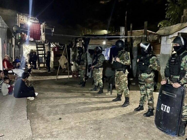 Operativo policial en Mocoretá con elementos secuestrados y detenidos