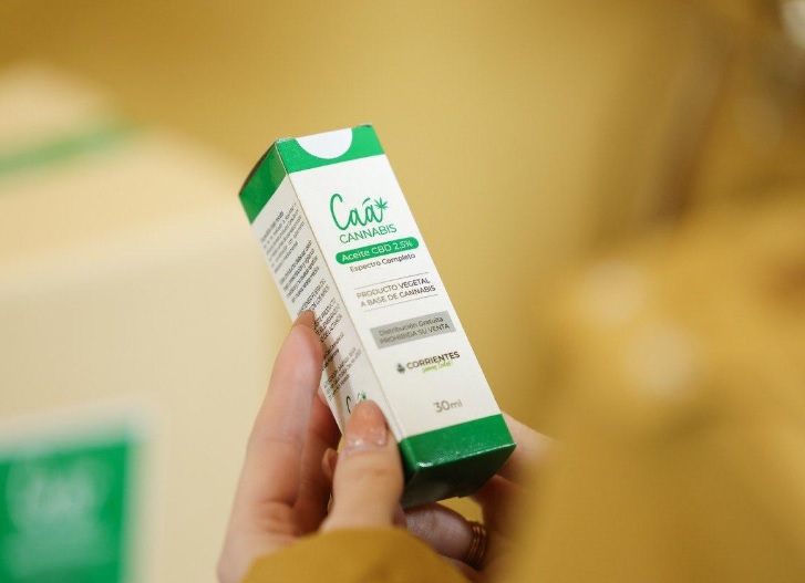 Aceite de cannabis medicinal correntino en farmacia