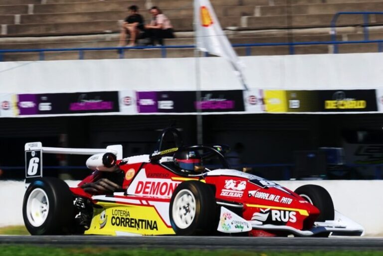 Benjamín Traverso en el autódromo Cabalén