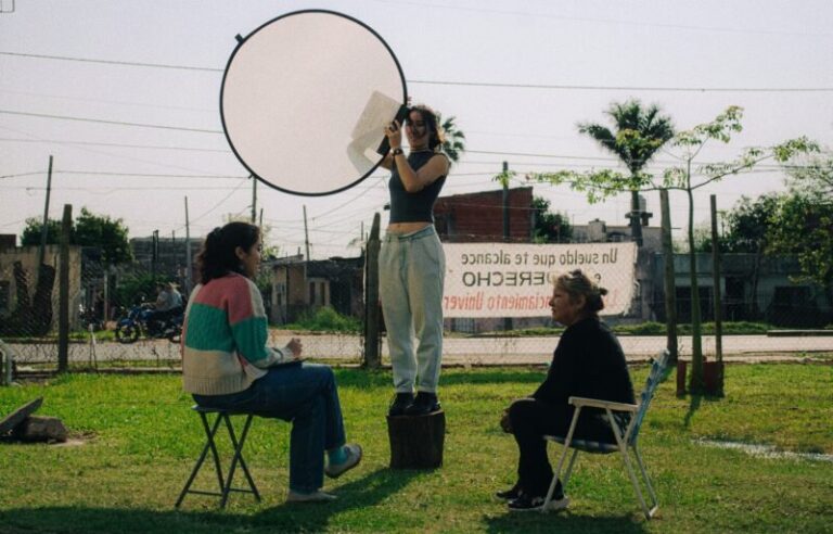 Equipo de realizadores del cortometraje Las que sostienen de la Unne