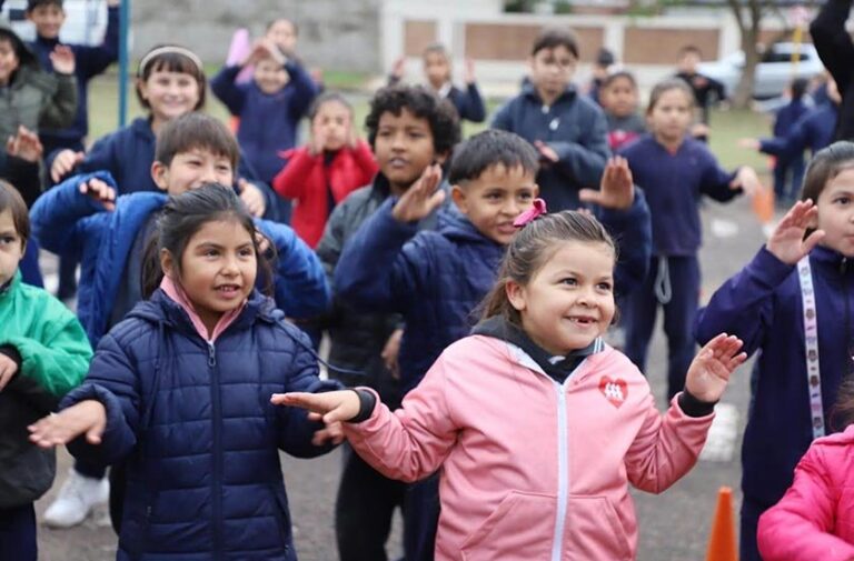 Jornada de concientización vial en el Parque Temático de Bella Vista con alumnos de escuelas primarias