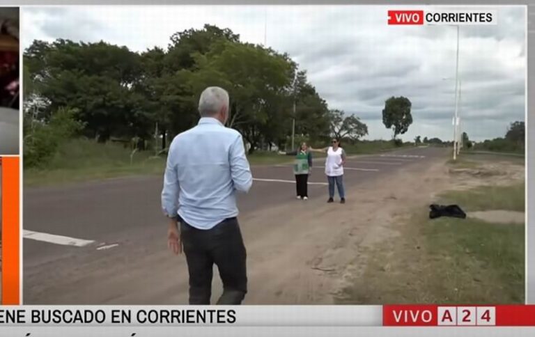 Maestras Nilda Gómez y Verónica Valenzuela en la ruta del paraje San Juan, Goya