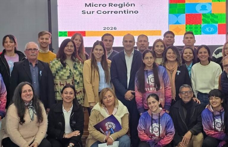 Mesa técnica de turismo en Monte Caseros con autoridades provinciales y municipales