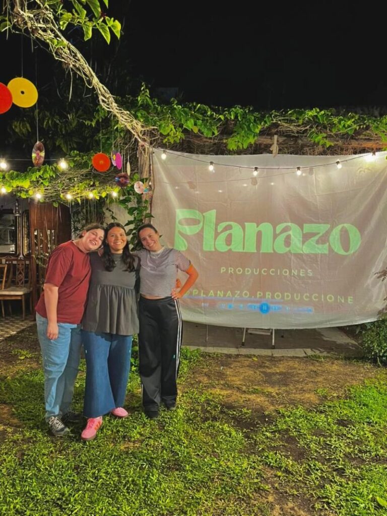 Imagen de Planazo, propuesta de ocio en Corrientes con cine al aire libre y talleres