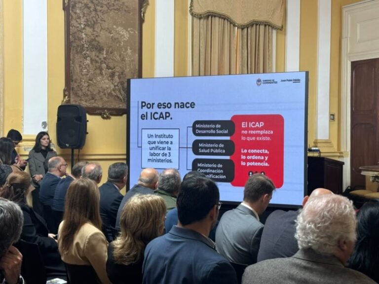 Presentación del Instituto Correntino de Abordaje y Prevención de Consumos Problemáticos encabezada por el gobernador Juan Pablo Valdés
