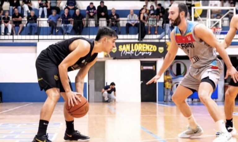 Partido de básquetbol entre San Lorenzo de Monte Caseros y Capri de Posadas