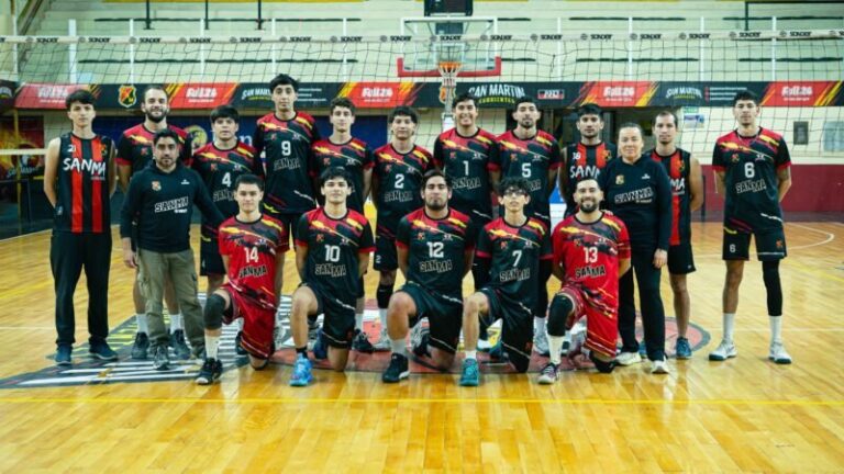 Equipo de vóley masculino del Club San Martín de Corrientes