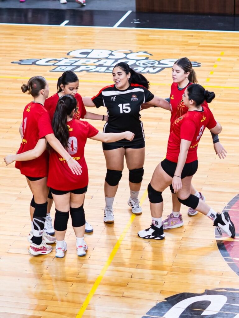 Torneo de vóley en el Club San Martín de Corrientes